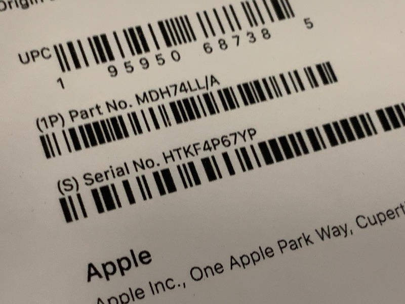 Photo 1 of Apple 2026 MacBook Air 13-inch Laptop with M5 chip: Built for AI, 13.6-inch Liquid Retina Display, 16GB Unified Memory, 512GB SSD, 12MP Center Stage Camera, Touch ID, Wi-Fi 7; Silver