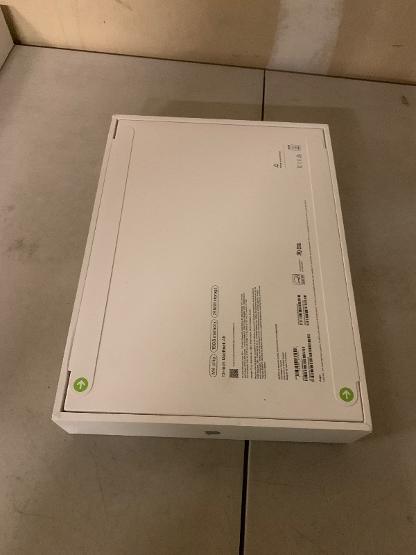 Photo 1 of Apple 2025 MacBook Air 13-inch Laptop with M4 chip: Built for Apple Intelligence, 13.6-inch Liquid Retina Display, 16GB Unified Memory, 256GB SSD Storage, 12MP Center Stage Camera, Touch ID; Silver *FACTORY SEALED*
