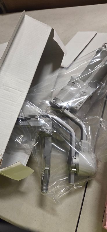 Photo 1 of DJI RS 4 Mini, Gimbal Stabilizer for Cameras Canon/Sony/Panasonic/Nikon/Fujifilm, Auto Axis Locks, 2kg/4.4lbs Payload, Intelligent Tracking, Camera Gimbal, Camera Stabilizer, Native Vertical Shooting
