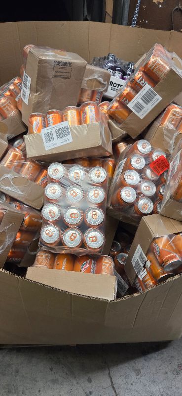 Photo 1 of Sold as Is**** Mountain Dew Kickstart, Orange Citrus, 92mg Caffeine, Vitamins B & C, 80 Calories, 5% Juice, 16 Fl Oz (Pack of 12) many packs