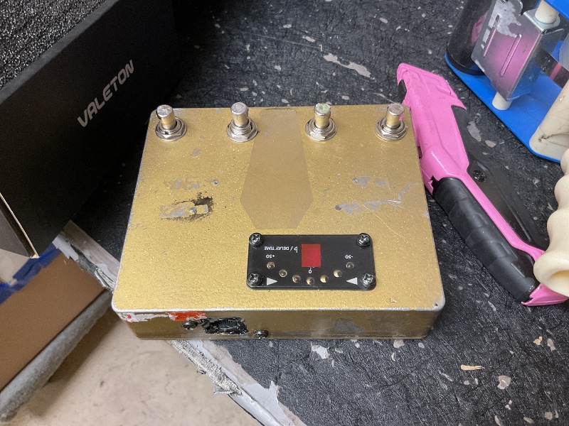 Photo 1 of Guitar processor gold