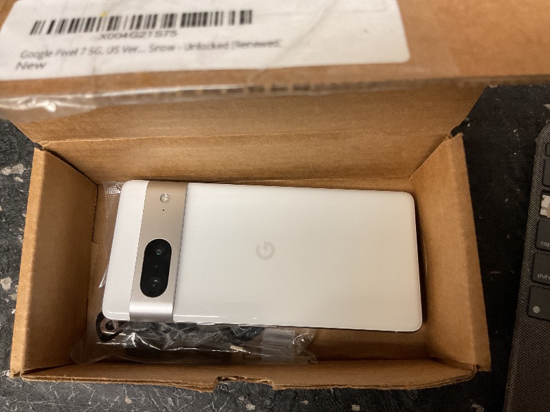 Photo 1 of Google Pixel 7 5G, US Version, 128GB, Snow - Unlocked (Renewed)
