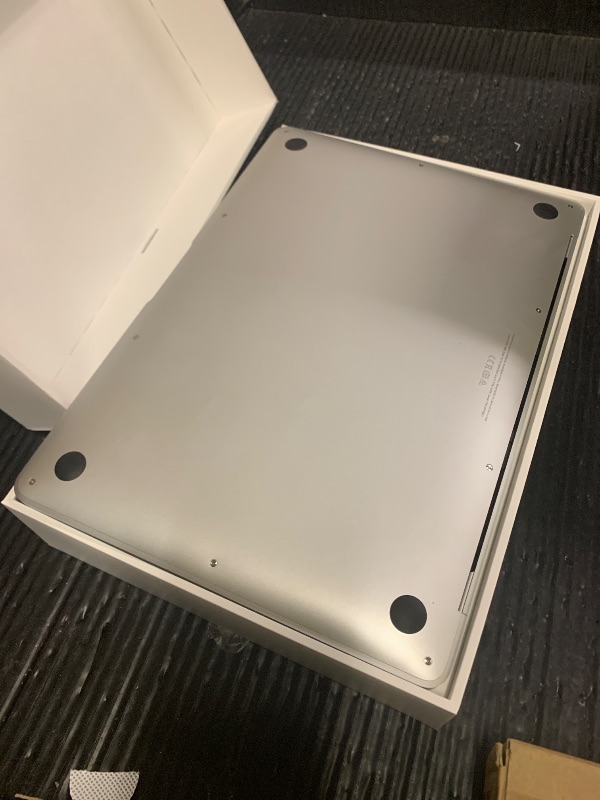 Photo 1 of 2020 Apple MacBook Air Laptop: Apple M1 Chip, 13” Retina Display, 8GB RAM, 256GB SSD Storage, Backlit Keyboard, FaceTime HD Camera, Touch ID. Works with iPhone/iPad; Silver