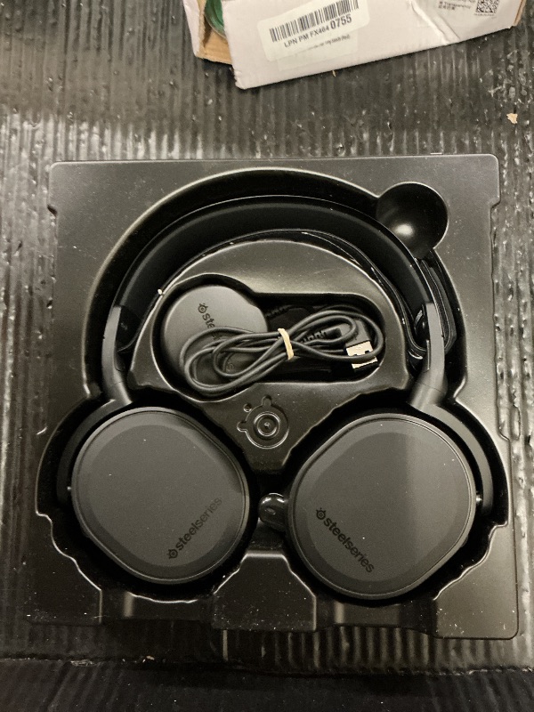 Photo 1 of SteelSeries Arctis 9 Dual Wireless Gaming Headset – Lossless 2.4 GHz Wireless + Bluetooth – 20+ Hour Battery Life – For PC, PS5, PS4, Bluetooth,Black