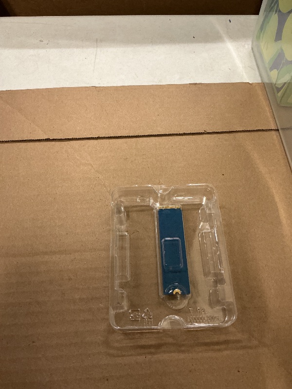Photo 1 of Western Digital 2TB WD Blue 3D NAND Internal PC SSD - SATA III 6 Gb/s, M.2 2280, Up to 560 MB/s - WDS200T2B0B