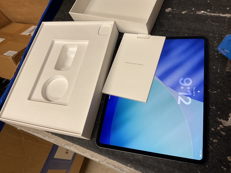 Photo 1 of Apple iPad Pro 13-inch (M5): Ultra Retina XDR Display, 256GB, Landscape 12MP Front Camera/12MP Back Camera, LiDAR Scanner, Wi-Fi 7 with Apple N1, Face ID, All-Day Battery Life — Space Black
