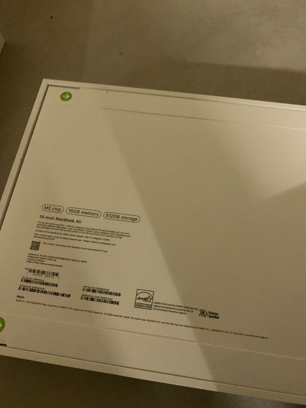 Photo 1 of Apple 2026 MacBook Air 13-inch Laptop with M5 chip: Built for AI, 13.6-inch Liquid Retina Display, 16GB Unified Memory, 512GB SSD, 12MP Center Stage Camera, Touch ID, Wi-Fi 7; Starlight