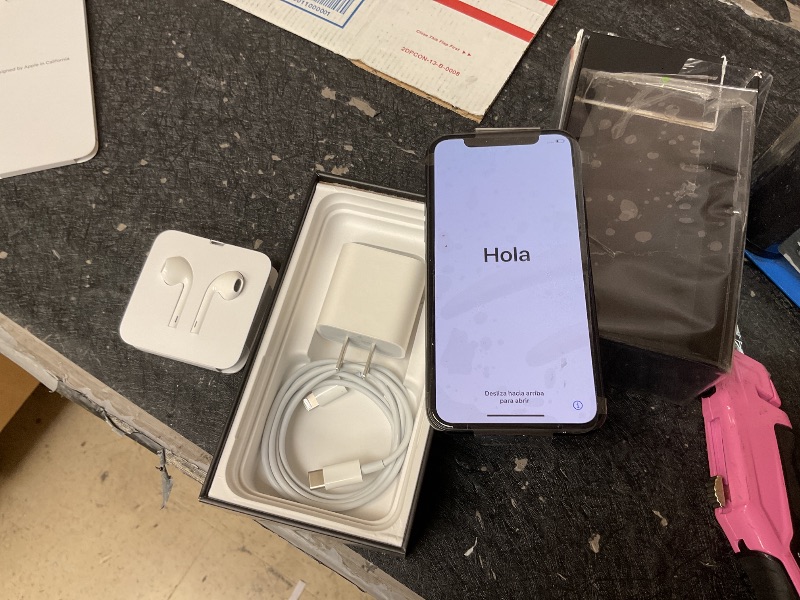 Photo 1 of Apple iPhone 11 Pro, 512GB, Space Gray - 
