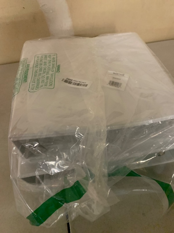 Photo 1 of Samsill 2 Inch 3 Ring Binders, Economy Round Ring, Clear View Cover, 425 Sheet Capacity - for School, Home, Office - White, 4 Pack