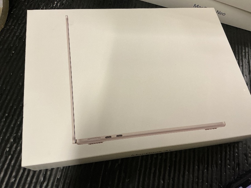 Photo 1 of Apple 2026 MacBook Air 13-inch Laptop with M5 chip: Built for AI, 13.6-inch Liquid Retina Display, 16GB Unified Memory, 512GB SSD, 12MP Center Stage Camera, Touch ID, Wi-Fi 7; Starlight