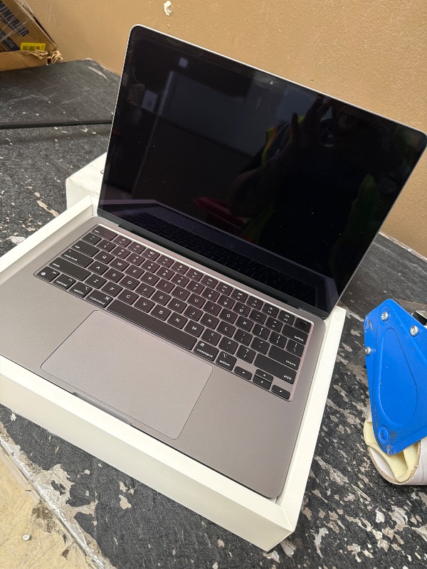 Photo 1 of MAC HAS PASSWORD, UNKNOWN PASSWORD**************Apple 2026 MacBook Pro Laptop with Apple M5 Pro chip with 15-core CPU and 16-core GPU: Built for AI, 14.2-inch Liquid Retina XDR Display, 24GB Unified Memory, 1TB SSD, Wi-Fi 7; Space Black