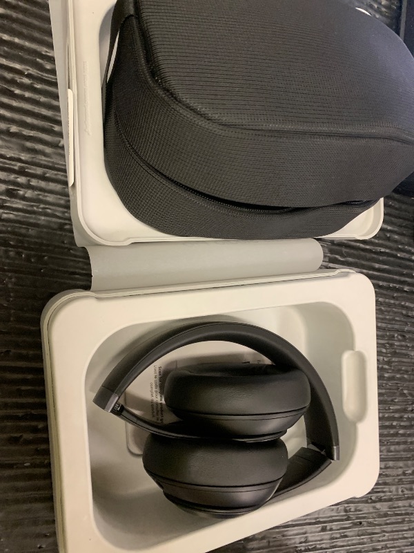 Photo 1 of Beats Studio Pro - Premium Wireless Over-Ear Headphones- Up to 40-Hour Battery Life, Active Noise Cancelling, USB-C Lossless Audio, Apple & Android Compatible - Black