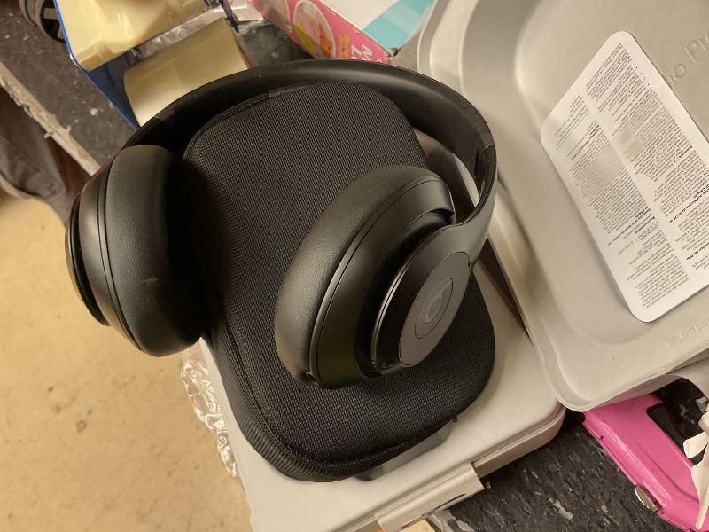Photo 1 of Beats Studio Pro - Premium Wireless Over-Ear Headphones- Up to 40-Hour Battery Life, Active Noise Cancelling, USB-C Lossless Audio, Apple & Android Compatible - Black