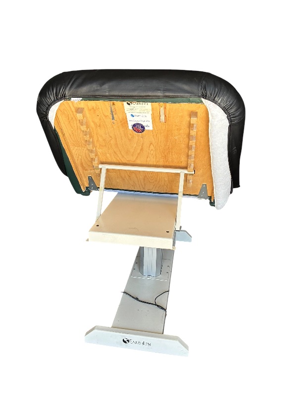 Photo 1 of EARTHLITE ADJUSTABLE ELECTRIC CHIROPRACTOR BED