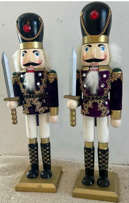 Photo 1 of 2 DECORATIVE NUTCRACKERS H15”