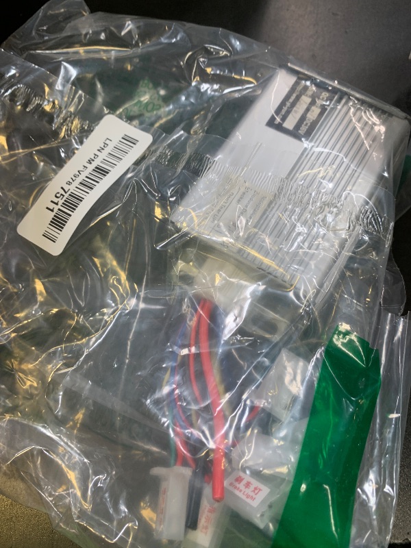 Photo 1 of Brush DC Controller 48V 1000W Brush Motor Speed Control Brushed Controller with 3 Speed Switch for Scooter Electric Bicycle (48V 1000W)