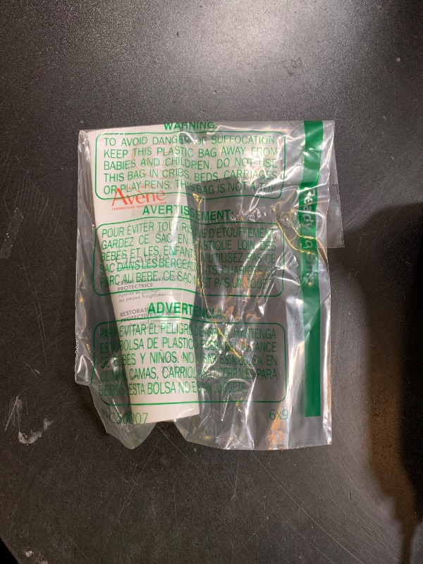 Photo 1 of **Half Used**Avène Cicalfate+ Restorative Protective Cream, Face Moisturizer, face cream for sensitive skin, helps restore skin barrier, restorative cream, safe for infants, children and adults, 3.3 Fl Oz