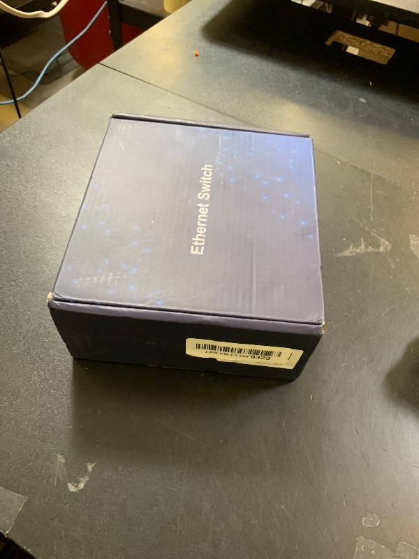 Photo 1 of 10Gb Ethernet Switch with 4 x 2.5GbE + 2 x 10GbE RJ45 Ports, VunLink 6 Port 10G/2.5G Multi-Gigabit Unmanaged Network Switch, Plug and Play, Fanless, Desktop/Wall-Mount, for Wireless AP, NAS, PC, Home