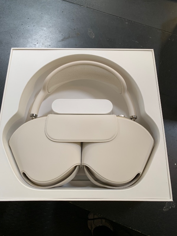 Photo 1 of Apple AirPods Max Wireless Over-Ear Headphones, Pro-Level Active Noise Cancellation, Transparency Mode, Personalized Spatial Audio, USB-C Charging, Bluetooth Headphones for iPhone - Starlight