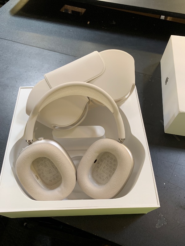 Photo 1 of Apple AirPods Max Wireless Over-Ear Headphones, Pro-Level Active Noise Cancellation, Transparency Mode, Personalized Spatial Audio, USB-C Charging, Bluetooth Headphones for iPhone - Starlight