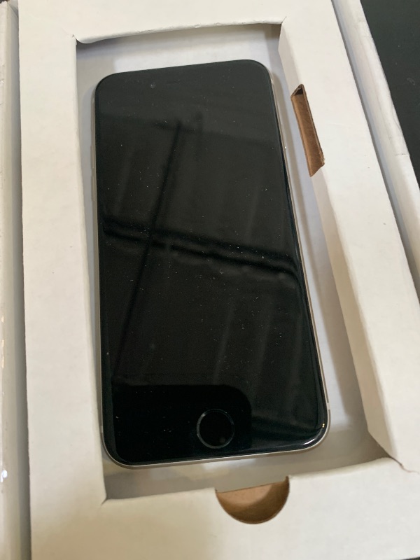Photo 1 of Apple iPhone SE 3rd Gen, 128GB, Starlight - Unlocked (Renewed Premium)