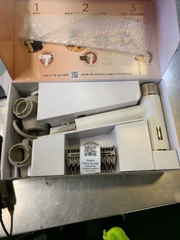 Photo 1 of Shark Hair Dryer | SpeedStyle | No Heat Damage Hair Styling Tool | 3 Styling Tools Included | Portable & Powerful Blow Dryer | Best for Straight & Wavy Hair | Silk | HD331