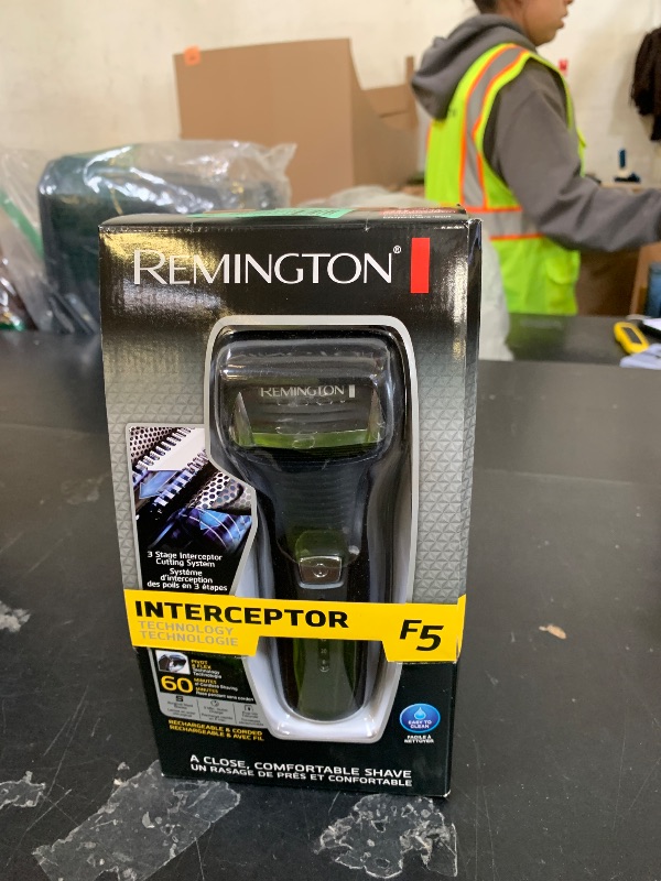 Photo 1 of Remington F5 Power Series Foil Shaver, Electric Razor for Men, Cordless Rechargeable with Pop Up Trimmer, Pivot & FlexFoil Technology, Lightweight Handheld Design, Black