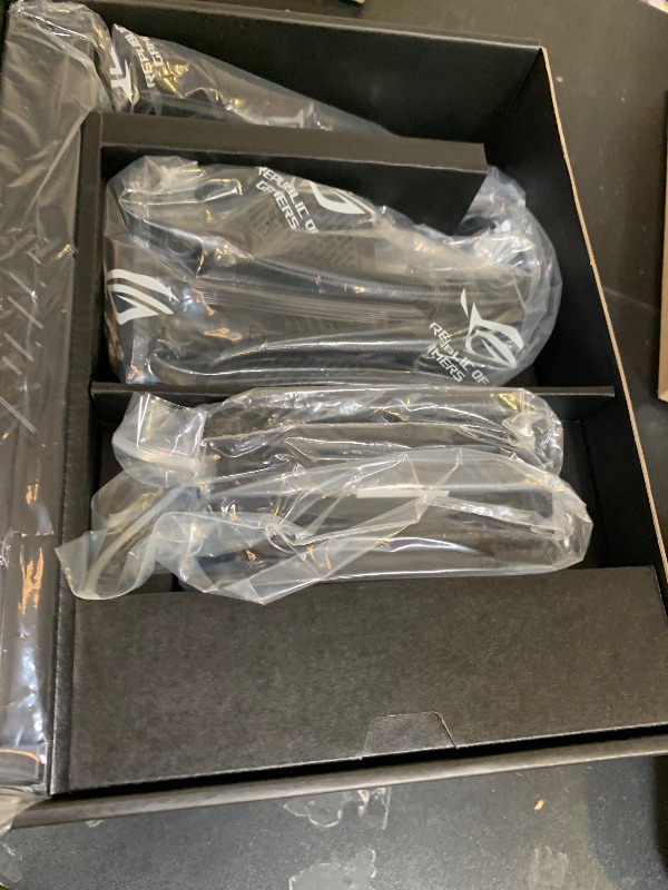 Photo 1 of ASUS ROG Ryujin III 240 All-in-one Liquid CPU Cooler with 240mm Radiator. Asetek 8th gen Pump, 2X Noctua industrialPPC 120mm Fans, 3.5” Color LCD