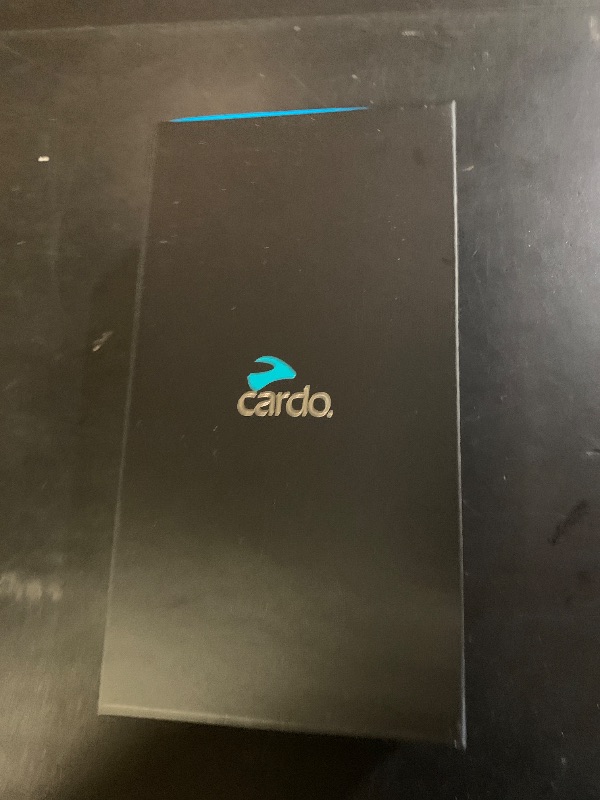 Photo 1 of Cardo Systems FREECOM 2X Motorcycle 2-Way Helmet Bluetooth Communication System Headset Intercom, Universal Bluetooth Connectivity, Waterproof, 40mm Speakers - Single Pack