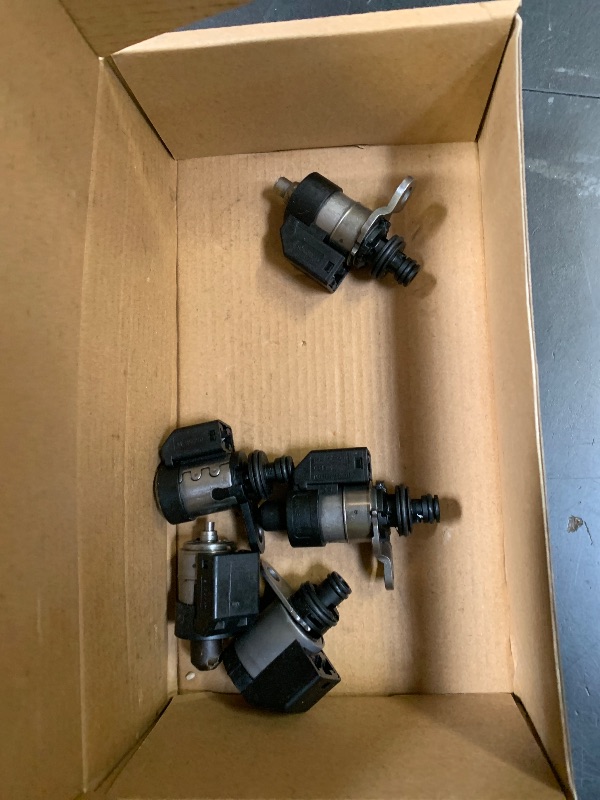 Photo 1 of SAOKNCE 7Pcs 6-Speed Transmission Shift Solenoid Kit Compatible with 2002-2011 BMW X3 X5 323i 325i 335i Audi A4 A6 Q7 & More Replace# 6HP19 6HP26 6HP32 6HP21 6HP28 6HP34 1068298045 1068298046