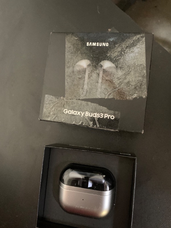 Photo 1 of Samsung Galaxy Buds 3 Pro AI True Wireless Bluetooth Earbuds, Noise Cancelling, Sound Optimization, Redesigned Comfort Fit, Silver [US Version, Amazon Exclusive, 2Yr Warranty]