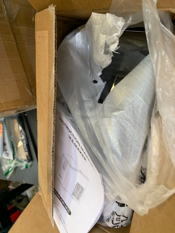 Photo 1 of Aeitto Ice Maker Countertop 26lbs/24H, Ice Machine 8 Ice Cubes Ready in 6 Mins, 2 Sizes of Bullet Ice Portable Ice Makers with Basket & Scoop, Auto Self-Cleaning for Home/Kitchen/Office Stainless