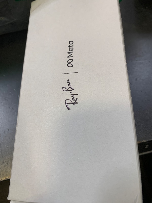 Photo 1 of Ray-Ban Meta (Gen 1), Wayfarer, Matte Black | Smart AI Glasses for Men, Women —12 MP Camera, Open-Ear Speakers for Audio, Video Recording and Bluetooth —Transitions® Green Lenses —Wearable Technology