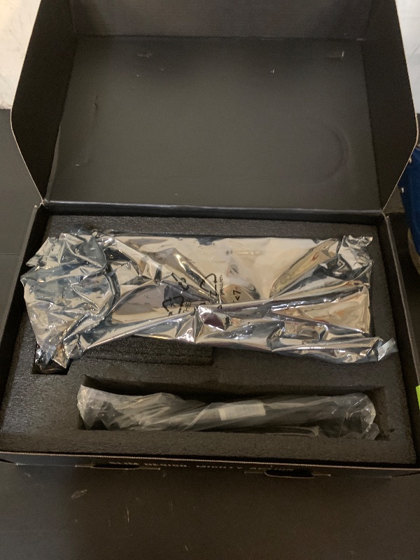 Photo 1 of MSI GeForce RTX 4080 Super 16G Gaming X Slim