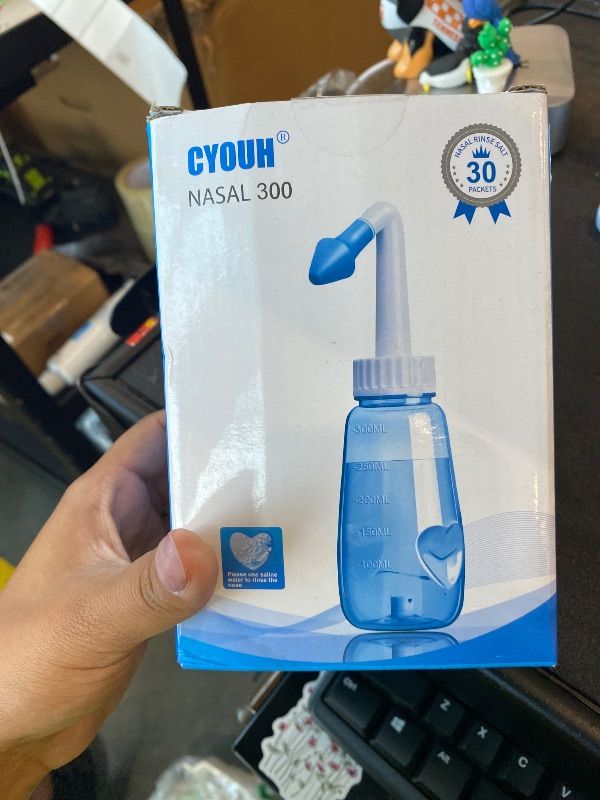 Photo 1 of *Missing Parts - See Clerk Notes*
CYOUH Neti Pot Sinus Rinse Bottle 300 ML with 30 Nasal Wash Salt Packets and Sticker Thermometer Nose Wash Cleaner Pressure Rinse Nasal Irrigation for Adult & Kid BPA Free (Blue)