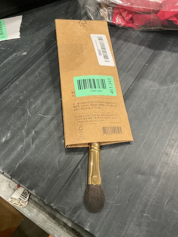 Photo 1 of [SOO ADOR] BY MAENG #32 Cheek Brush - Precision Tool for Blush Application and Defined Cheek Colors | Designed by K-Pop Makeup Artist Maeng | Makeup Brush Blush Brush