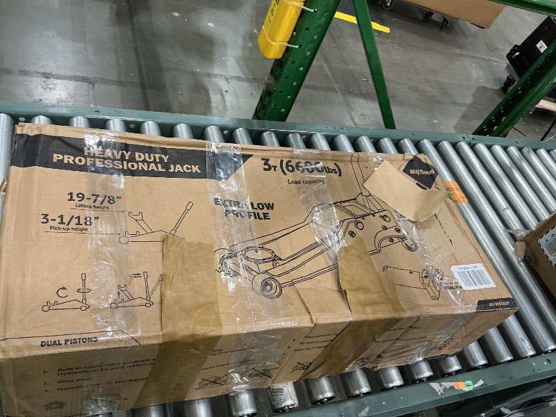 Photo 1 of ***SIMILAR ITEM*** ***DIFFERENT BRAND*** YELLOW JACKET Floor Jack 3 Ton Hydraulic Low Profile Aluminum and Steel Racing Car Jack with Fast Lifting Dual Pump for SUV,Truck, MVP,6600 lbs Capacity