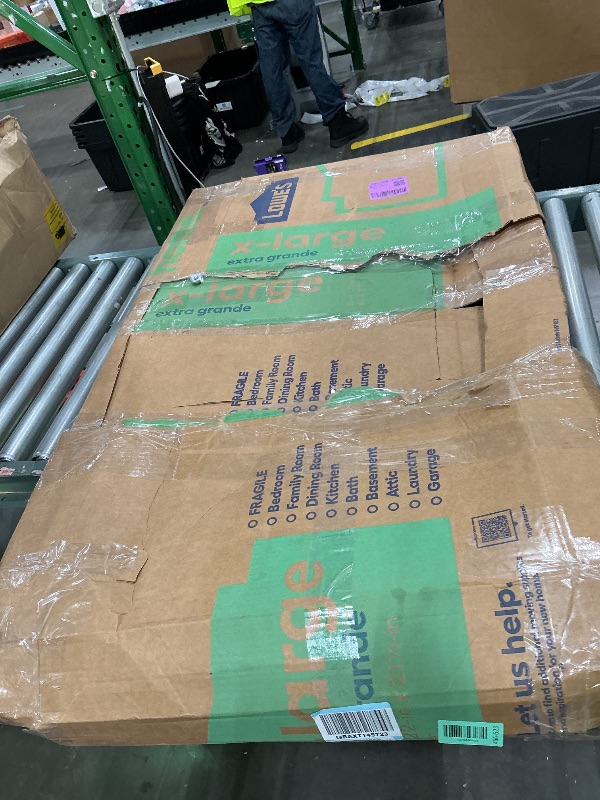 Photo 1 of *FOR PARTS ONLY*
ECOTRIC 46.2 X 26.8 X 38.7 Inch Hitch Cargo Carrier W/Ramp Foldable 500 Lbs Trailer Hitch Mount Steel Wheelchair Carrier Mobility Scooter Ramp 2" Hitch Receiver for Snow Blower SUV Truck Van Car