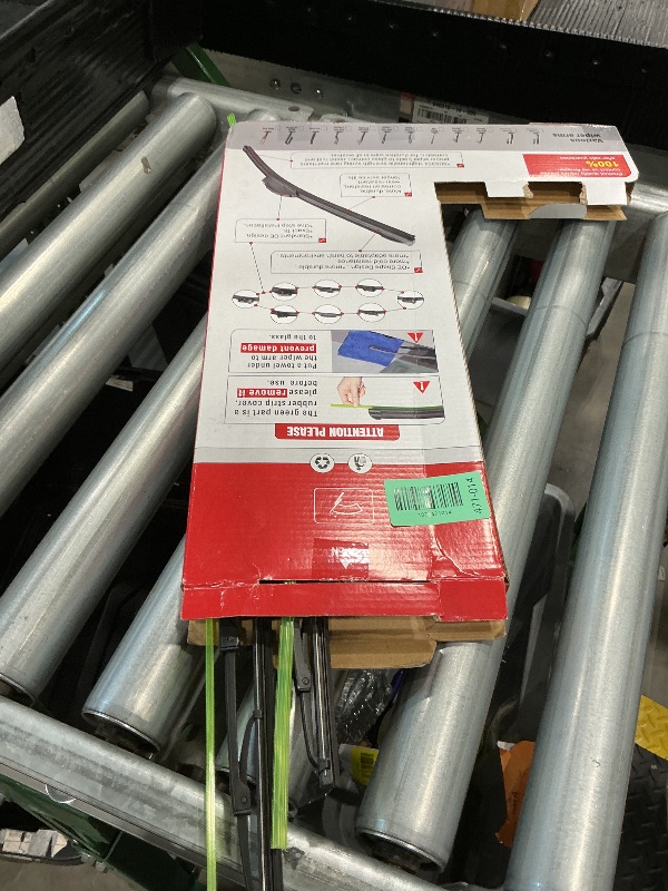 Photo 1 of **UNTESTED**
RAINTOK Windshield Wiper Blades Replacement for Lexus RX330 2004-2006, RX350 2007-2009, RX400h 2006-2008 - Front Rear Wipers Blade Set 26" 22" 14" (Pack of 3)