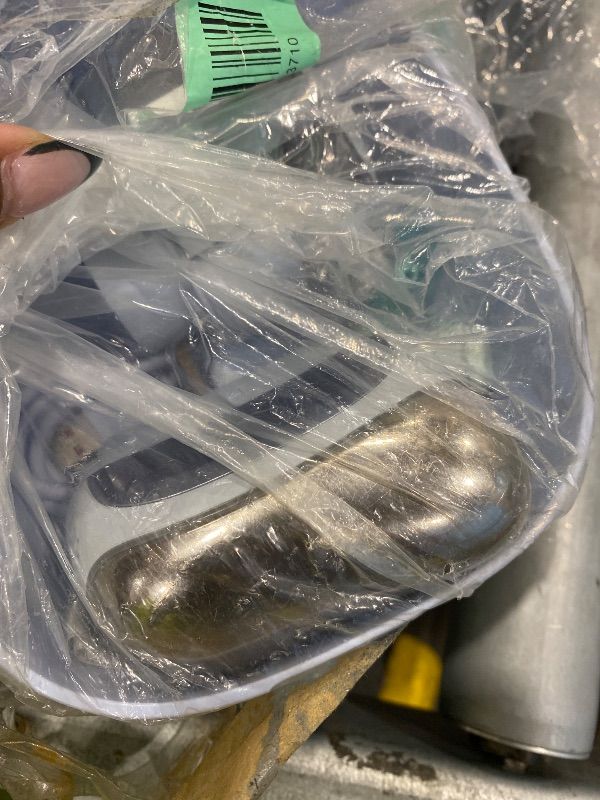 Photo 1 of **UNTESTED**
Shark FacialPro Glow at-Home Hydro-Powered Facial System with DePuffi Hot & Cold Therapy – Professional Spa Skincare Device for Pore Cleansing, Hydration, & Radiant Glow, Blue, FH320