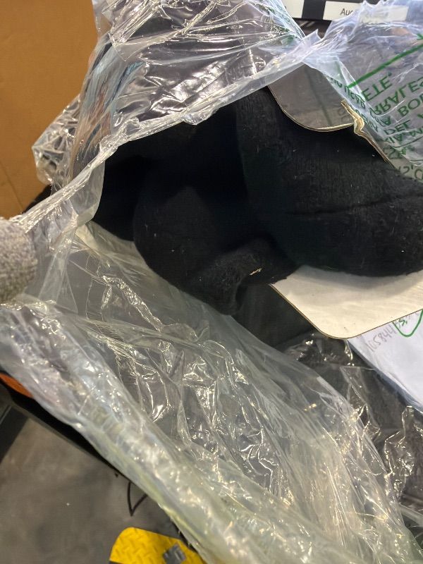 Photo 1 of *MISSING PARTS - see clerk notes*
Rabbitroom Men Heated Socks Rechargeable Electric Up to 10 Hours Washable Socks with 3 Heating Levels,Foot Sole Warmers for Arthritis Relief Ideal for Hunting Skiing Winter Outdoor Sports(Medium Size)
