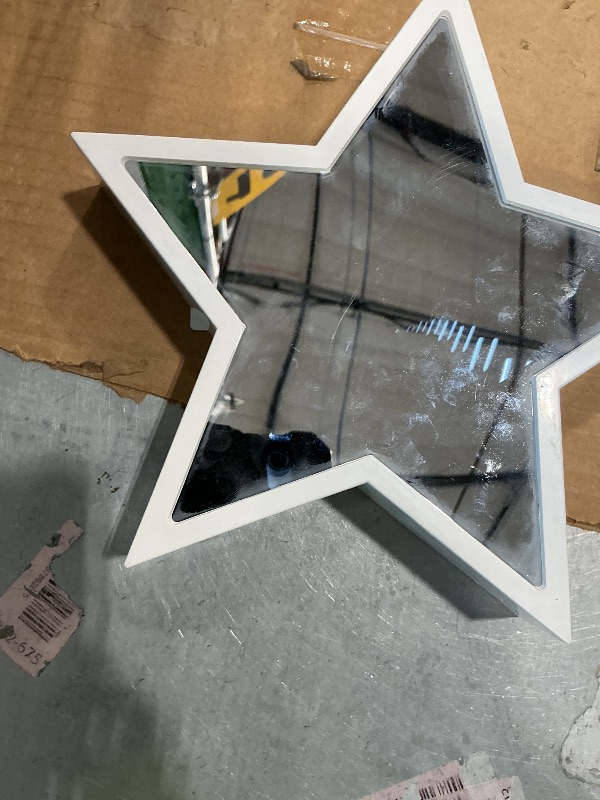 Photo 1 of **UNTESTED**
Xusdamyj Infinity Mirror Tunnel LED Night Light?Tunnel Mirror Neon Sign?3D Tunnel Lamp Desktop Lamp for Party Home Decor (Five-Pointed Star)