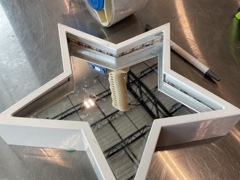 Photo 1 of **UNTESTED**
Xusdamyj Infinity Mirror Tunnel LED Night Light?Tunnel Mirror Neon Sign?3D Tunnel Lamp Desktop Lamp for Party Home Decor (Five-Pointed Star)