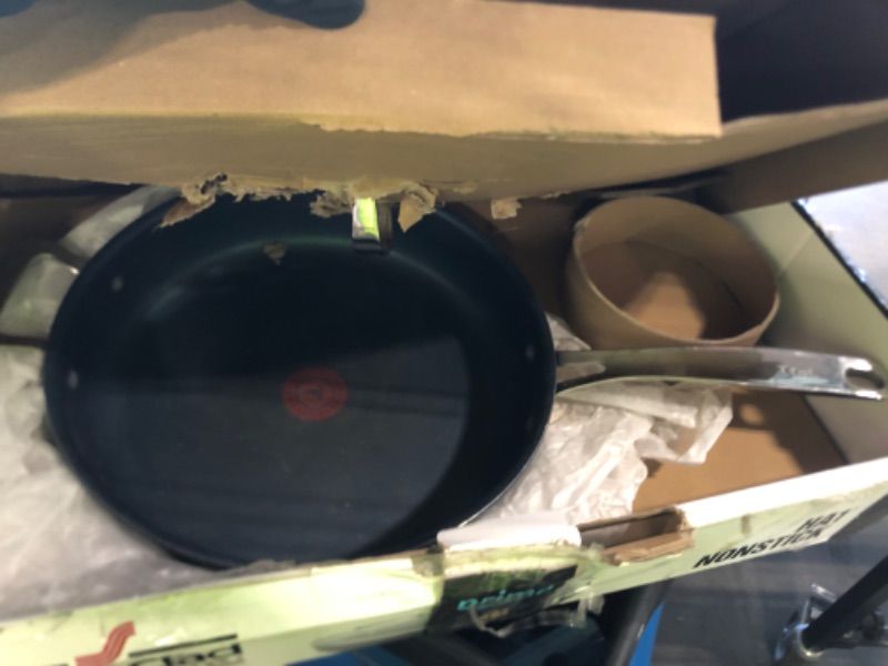 Photo 1 of ***MINOR DAMAGE***
T-Fal Platinum Nonstick Jumbo Cooker 5 Quart Induction Oven Broiler Safe 500F Cookware, Pots and Pans, Dishwasher Safe Slate