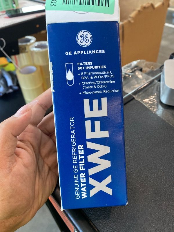 Photo 1 of **UNTESTED**
GE XWFE Refrigerator Water Filter, Genuine Replacement Filter, Certified to Reduce Lead, Sulfur, and 50+ Other Impurities, Replace Every 6 Months for Best Results, Pack of 1