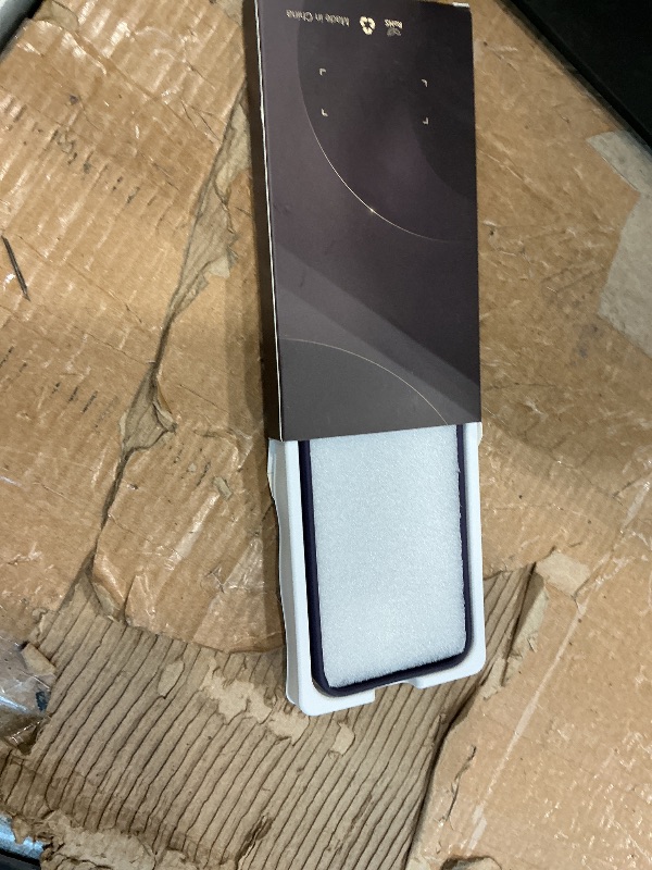 Photo 1 of 

phone case