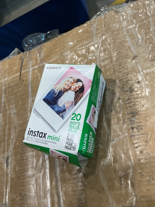 Photo 1 of **MISSING PARTS**
FUJIFILM Instax Mini Instant Film Twin Pack (White), 20 Photos