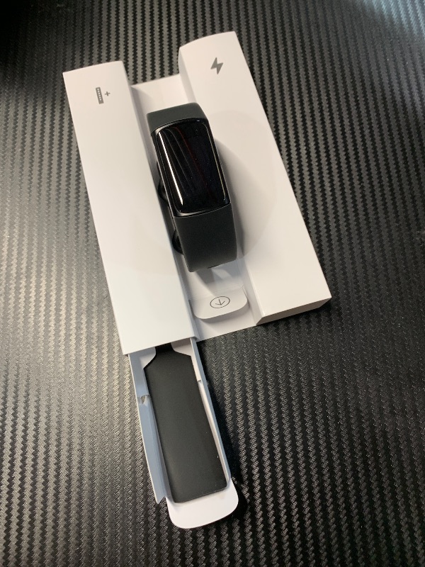 Photo 1 of ***NO CHARGER***
Fitbit Charge 6 Fitness Tracker with Google apps, Heart Rate on Exercise Equipment, 6-Months Premium Membership Included, GPS, Health Tools and More, Obsidian/Black, One Size (S & L Bands Included)