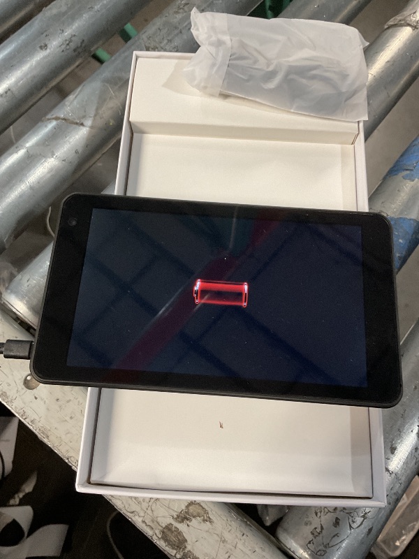Photo 1 of ***LOCKED TABLET***FOR PARTS ONNLY**

Tablet 7 inch, Android OS Reading Tablet, 32GB Storage, Quad Core, 1024x600 HD IPS Display, 2.0 MP Rear Camera, Wi-Fi, Bluetooth, Black
