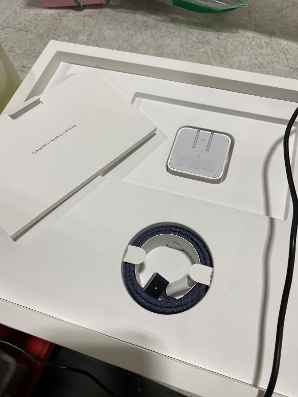 Photo 1 of Apple - MacBook Air 15-inch Laptop - Apple M4 Chip Built for Apple Intelligence - 24GB Memory - 512GB SSD - Midnight